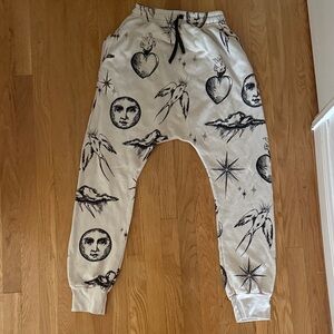 NUNUNU Kids Graphic Print Joggers - Black and White Sz 12-14